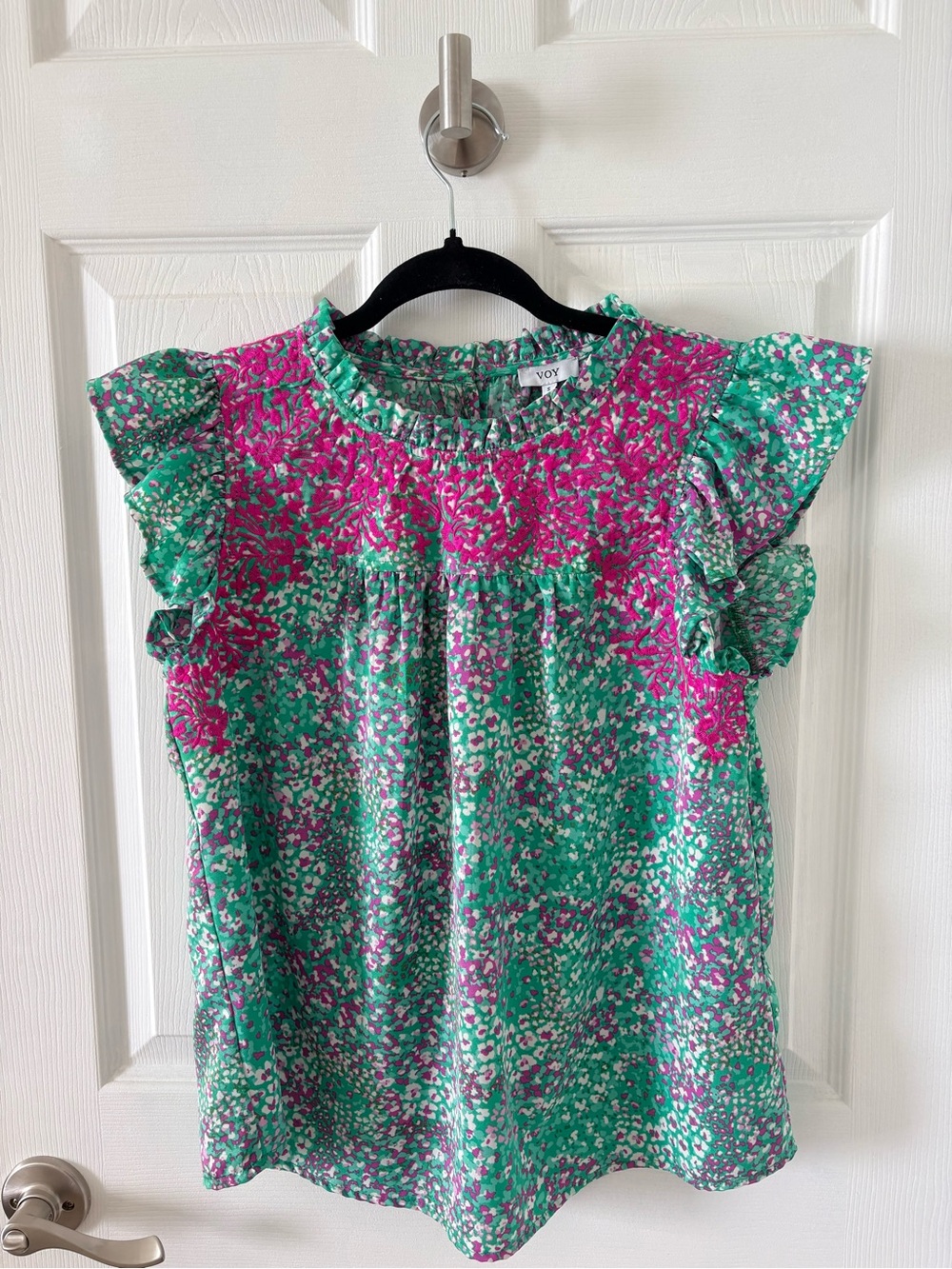 VOY Green & Fuchsia Floral Ruffle Sleeve Blouse